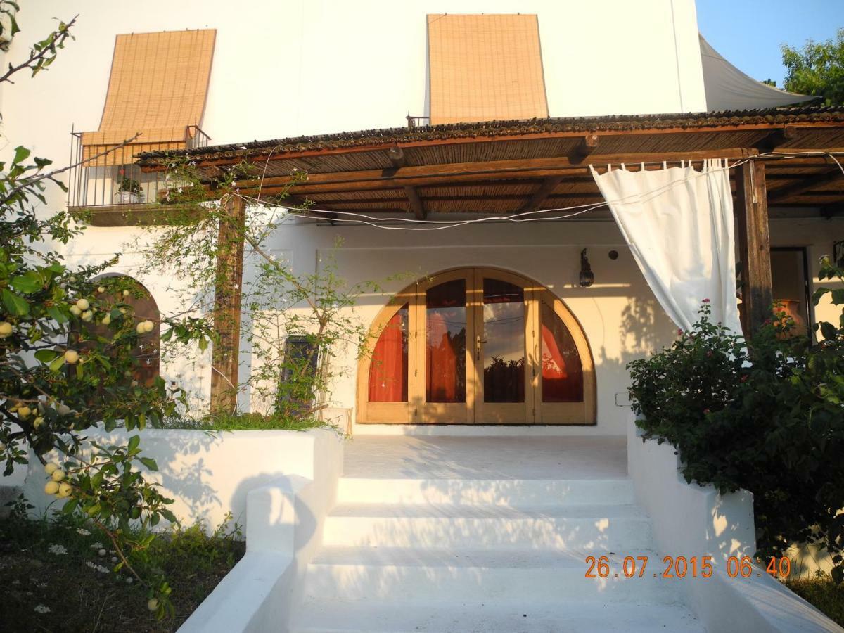 Bed and Breakfast Note Di Salina Santa Marina Salina Exterior foto